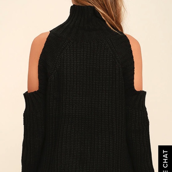 Cutout Turtleneck Sweater - Picture 4 of 8
